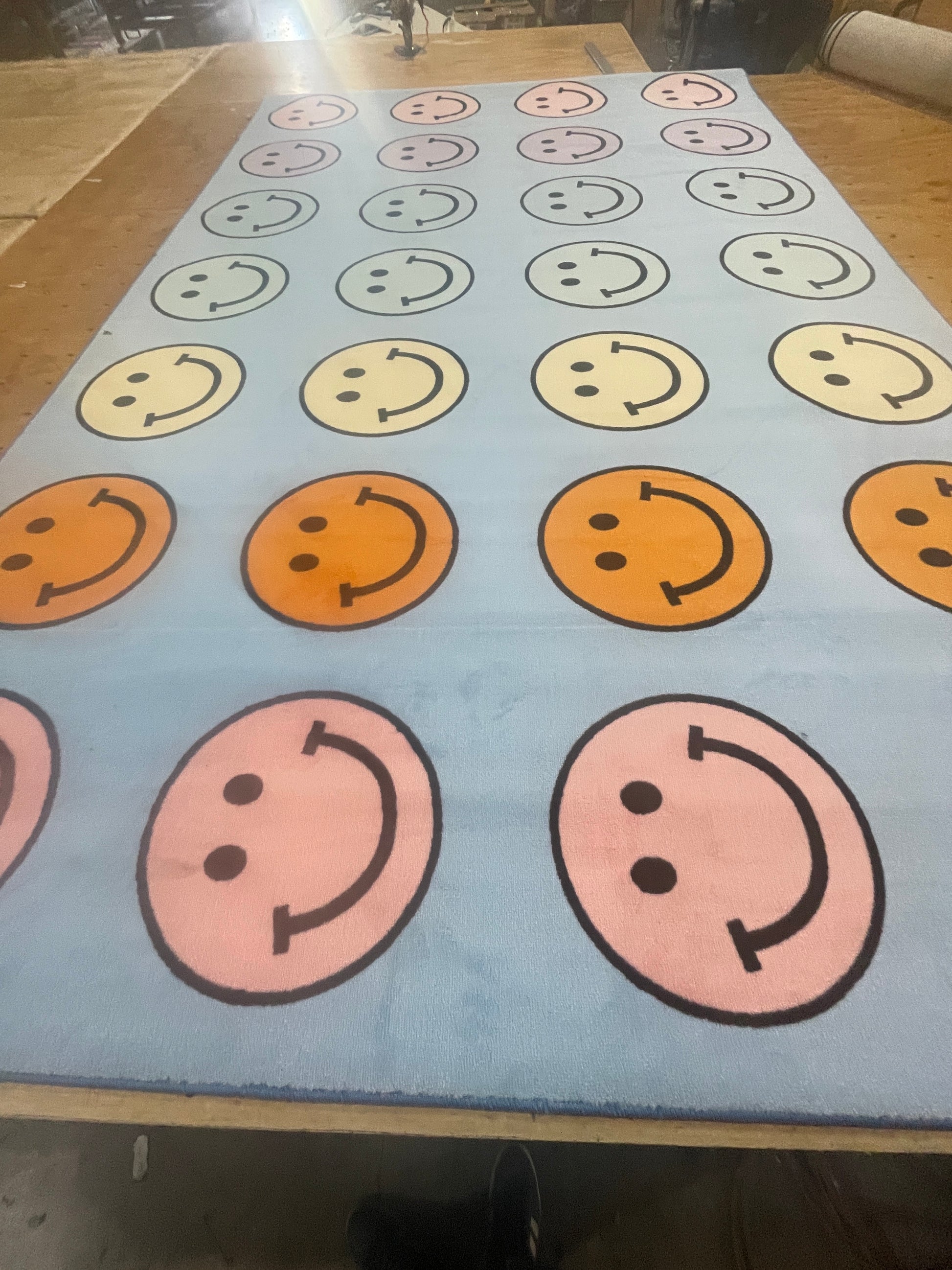 Smiley pastel