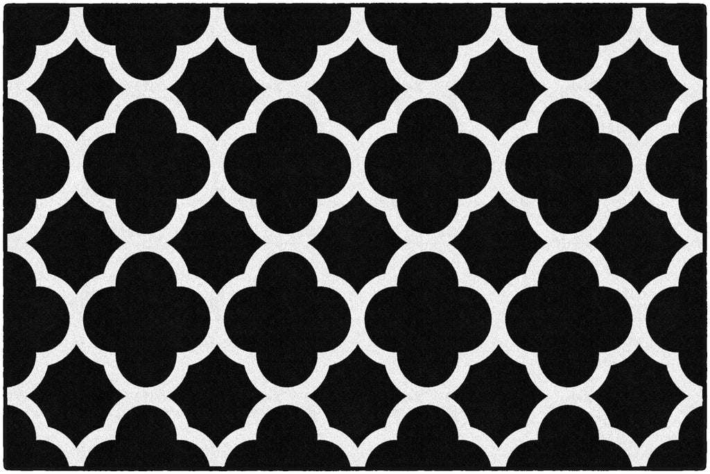 BLK & WHITE QUATREFO 5'x7'6"