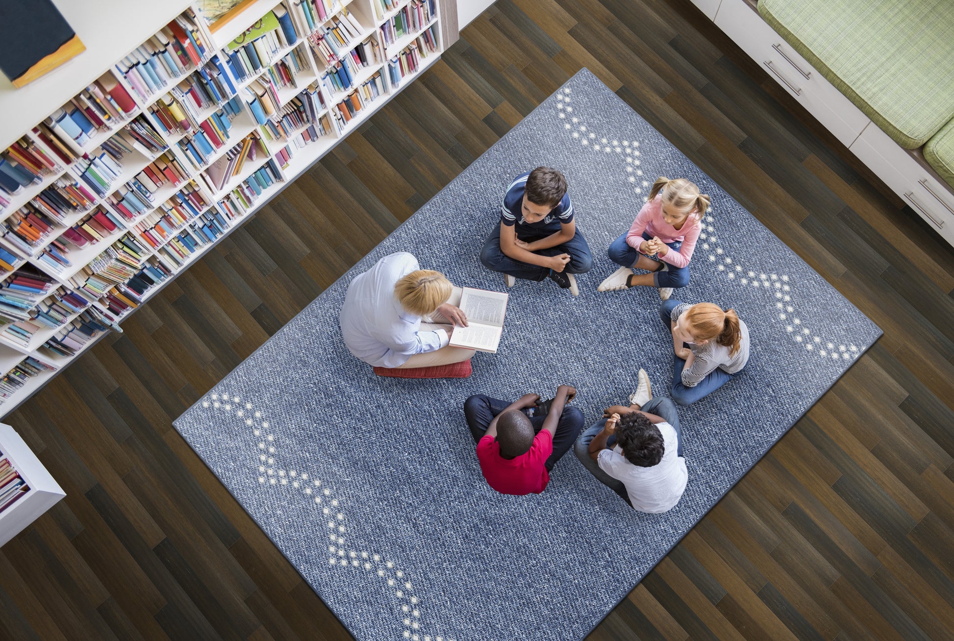 SG DENIM RUG 7'6 X 12'